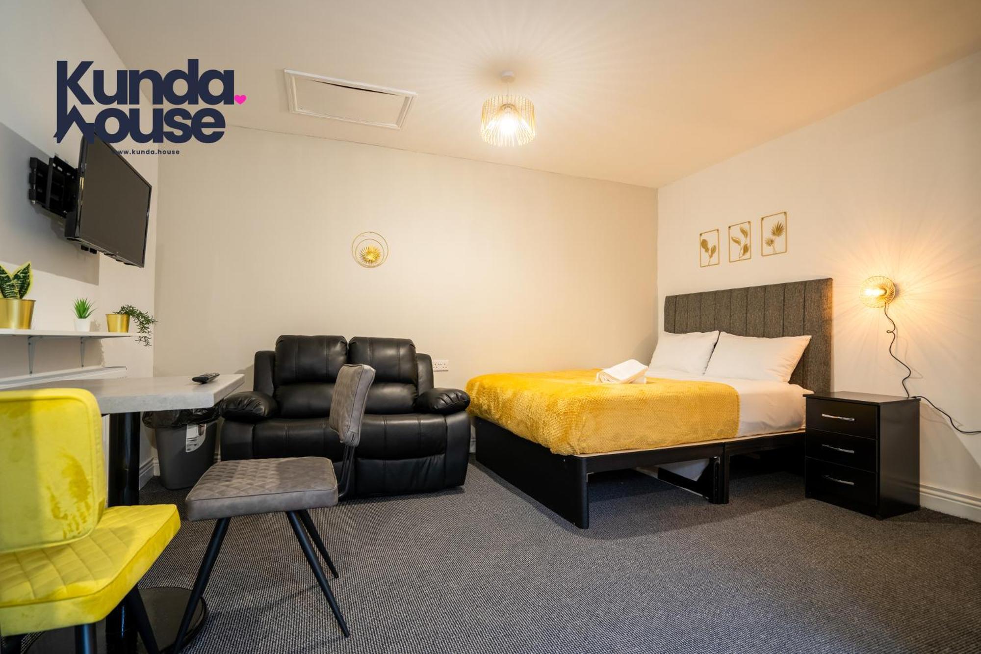 Kunda House In Tyseley Apartamento Birmingham Exterior foto