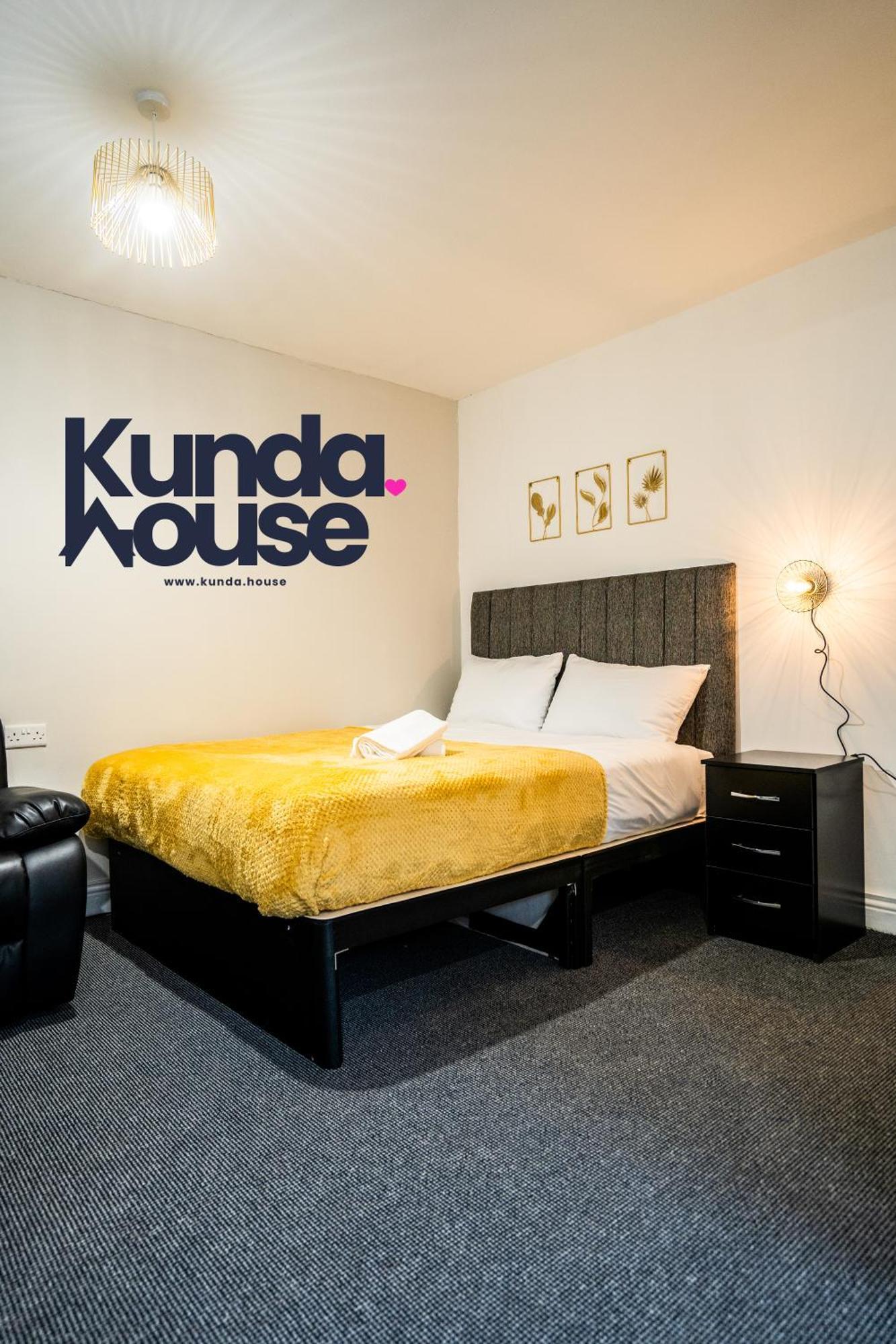 Kunda House In Tyseley Apartamento Birmingham Exterior foto