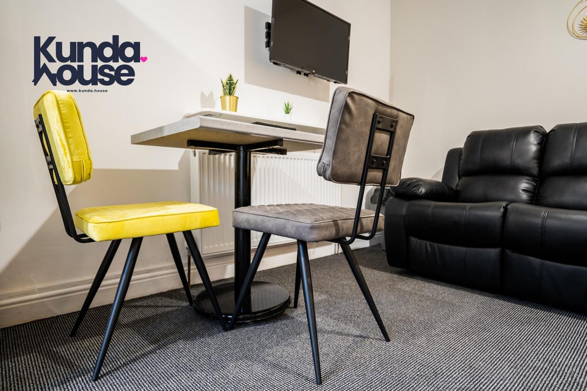 Kunda House In Tyseley Apartamento Birmingham Exterior foto